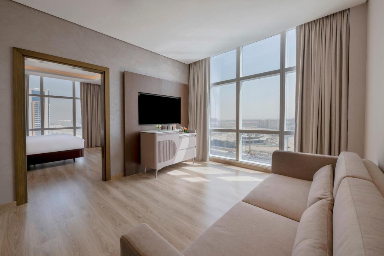 Movenpick Jumeirah Village Triangle Dubaj Zewnętrze zdjęcie Suite