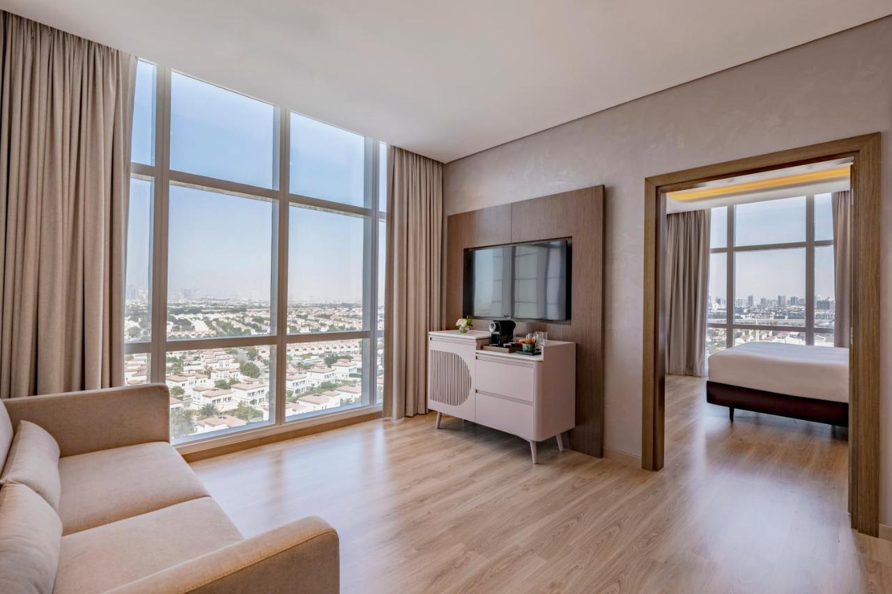 Movenpick Jumeirah Village Triangle Dubaj Zewnętrze zdjęcie Suite
